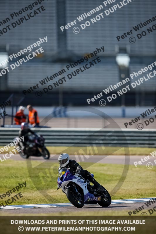 Rockingham no limits trackday;enduro digital images;event digital images;eventdigitalimages;no limits trackdays;peter wileman photography;racing digital images;rockingham raceway northamptonshire;rockingham trackday photographs;trackday digital images;trackday photos